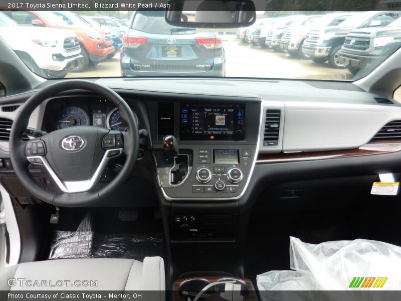 Blizzard White Pearl / Ash 2017 Toyota Sienna Limited