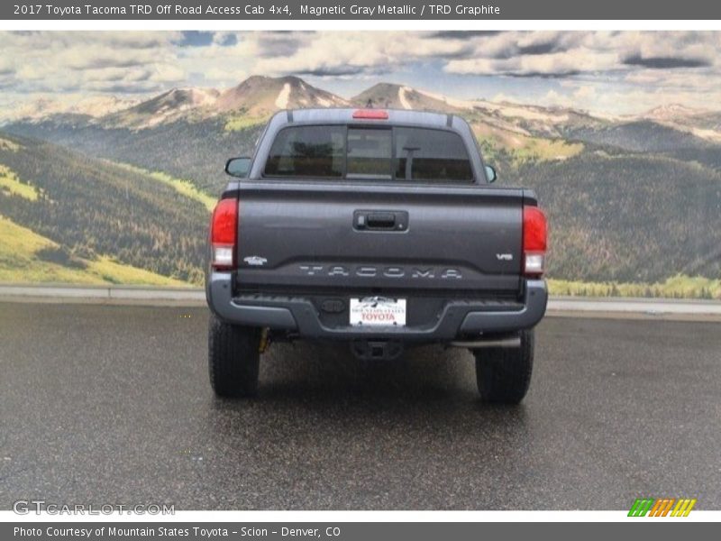 Magnetic Gray Metallic / TRD Graphite 2017 Toyota Tacoma TRD Off Road Access Cab 4x4