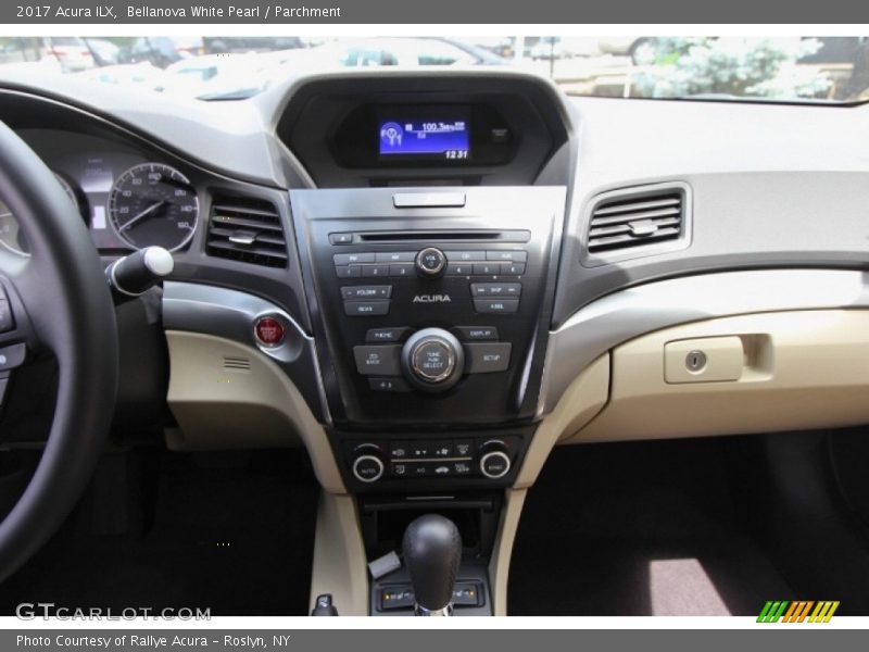 Bellanova White Pearl / Parchment 2017 Acura ILX