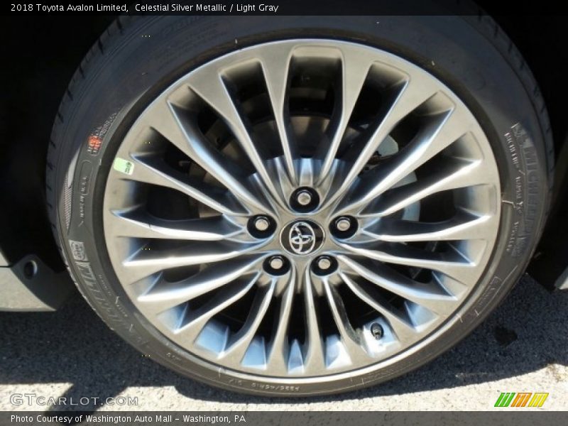 Celestial Silver Metallic / Light Gray 2018 Toyota Avalon Limited