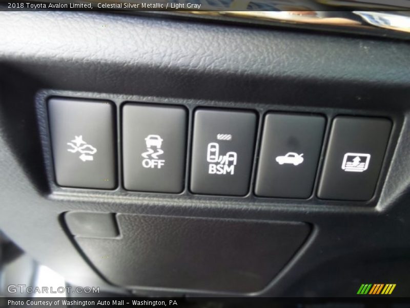 Celestial Silver Metallic / Light Gray 2018 Toyota Avalon Limited