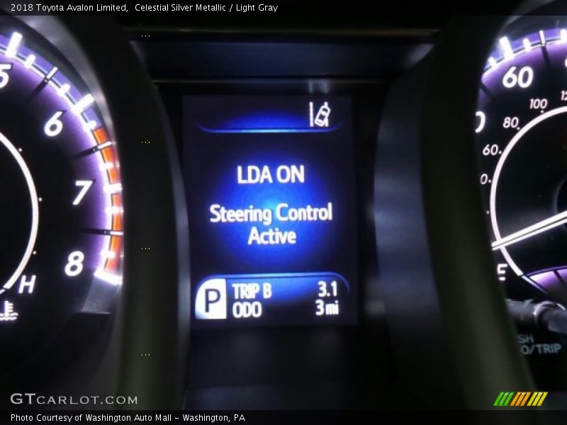 Celestial Silver Metallic / Light Gray 2018 Toyota Avalon Limited