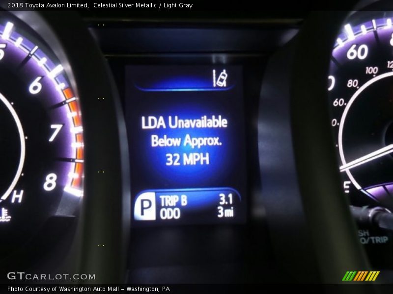 Celestial Silver Metallic / Light Gray 2018 Toyota Avalon Limited