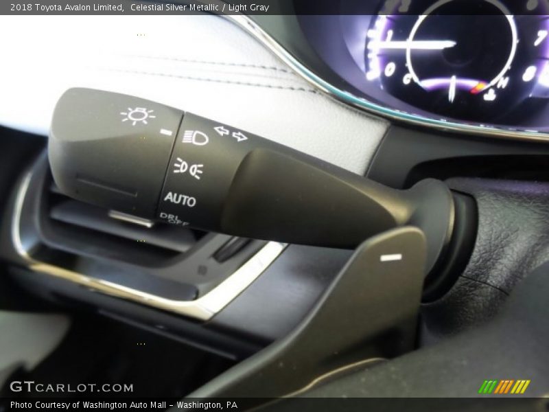 Celestial Silver Metallic / Light Gray 2018 Toyota Avalon Limited