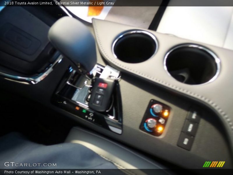 Celestial Silver Metallic / Light Gray 2018 Toyota Avalon Limited