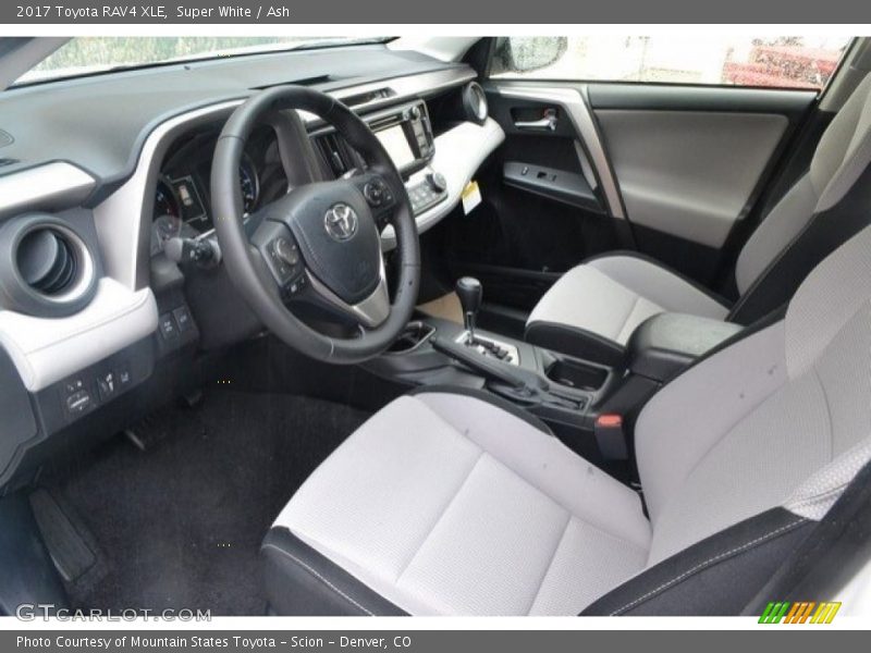 Super White / Ash 2017 Toyota RAV4 XLE