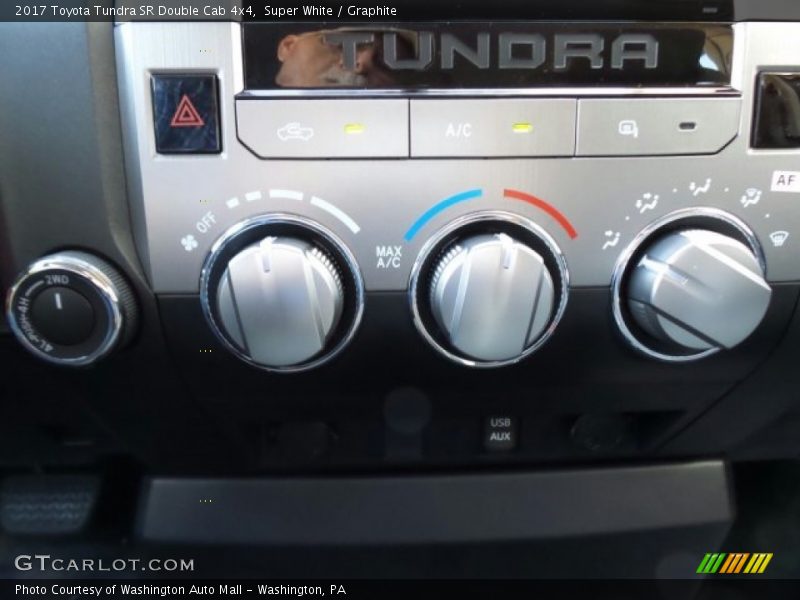 Super White / Graphite 2017 Toyota Tundra SR Double Cab 4x4