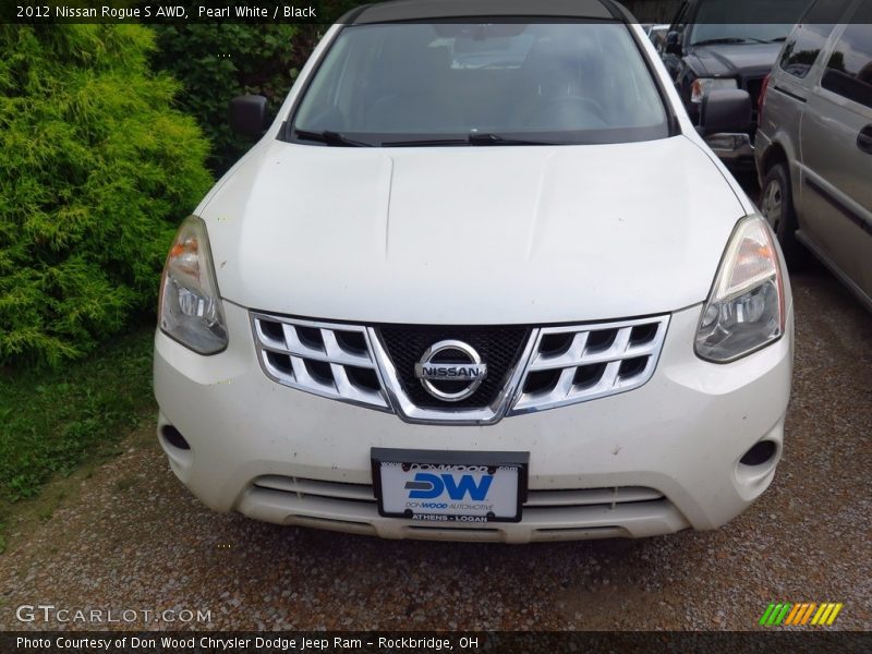 Pearl White / Black 2012 Nissan Rogue S AWD