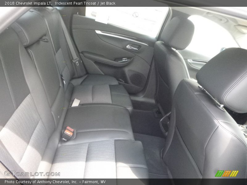 Iridescent Pearl Tricoat / Jet Black 2018 Chevrolet Impala LT