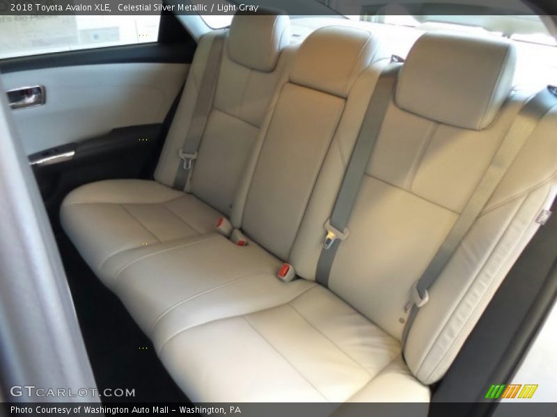 Celestial Silver Metallic / Light Gray 2018 Toyota Avalon XLE