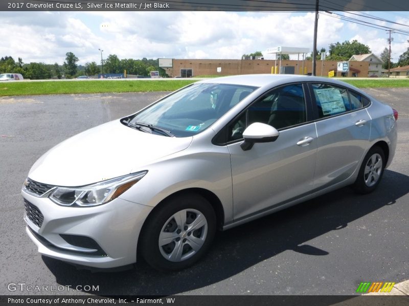 Silver Ice Metallic / Jet Black 2017 Chevrolet Cruze LS