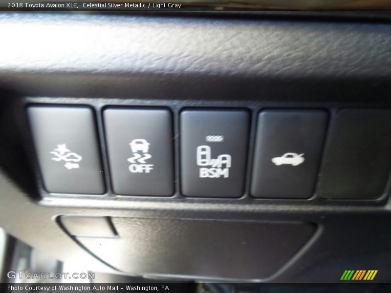 Celestial Silver Metallic / Light Gray 2018 Toyota Avalon XLE