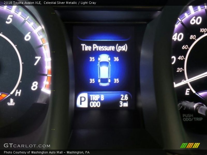 Celestial Silver Metallic / Light Gray 2018 Toyota Avalon XLE