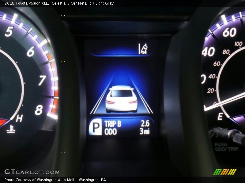 Celestial Silver Metallic / Light Gray 2018 Toyota Avalon XLE