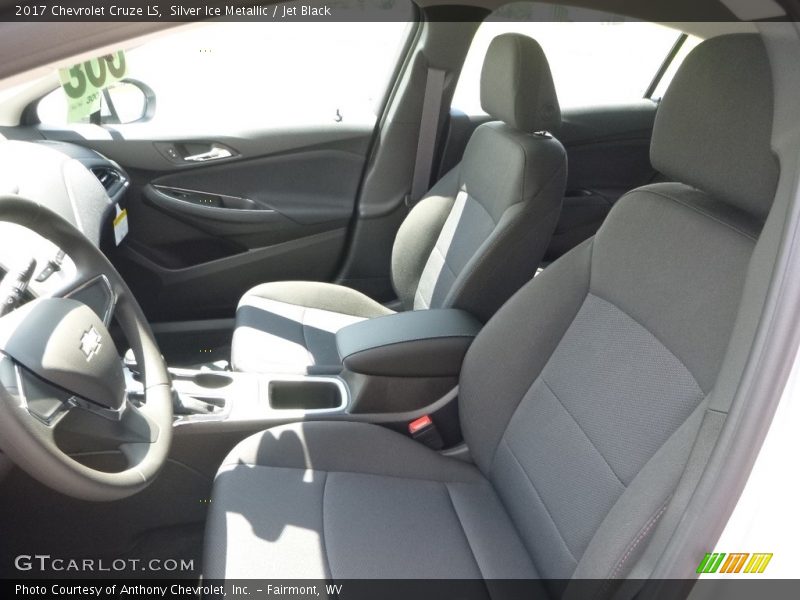 Silver Ice Metallic / Jet Black 2017 Chevrolet Cruze LS