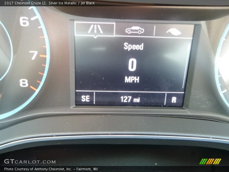 Silver Ice Metallic / Jet Black 2017 Chevrolet Cruze LS