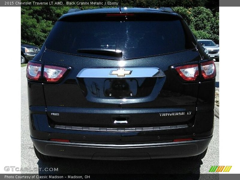 Black Granite Metallic / Ebony 2015 Chevrolet Traverse LT AWD