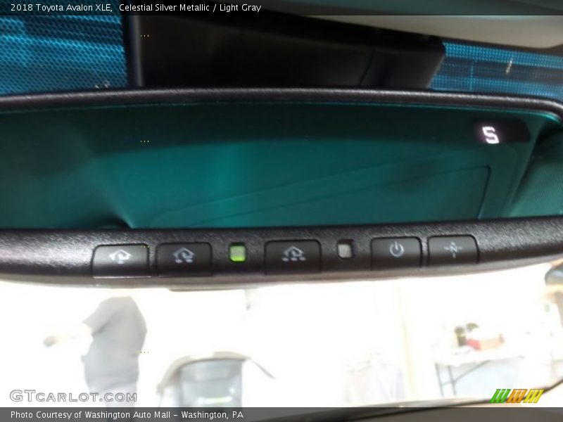 Celestial Silver Metallic / Light Gray 2018 Toyota Avalon XLE