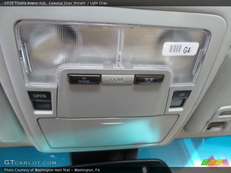 Celestial Silver Metallic / Light Gray 2018 Toyota Avalon XLE