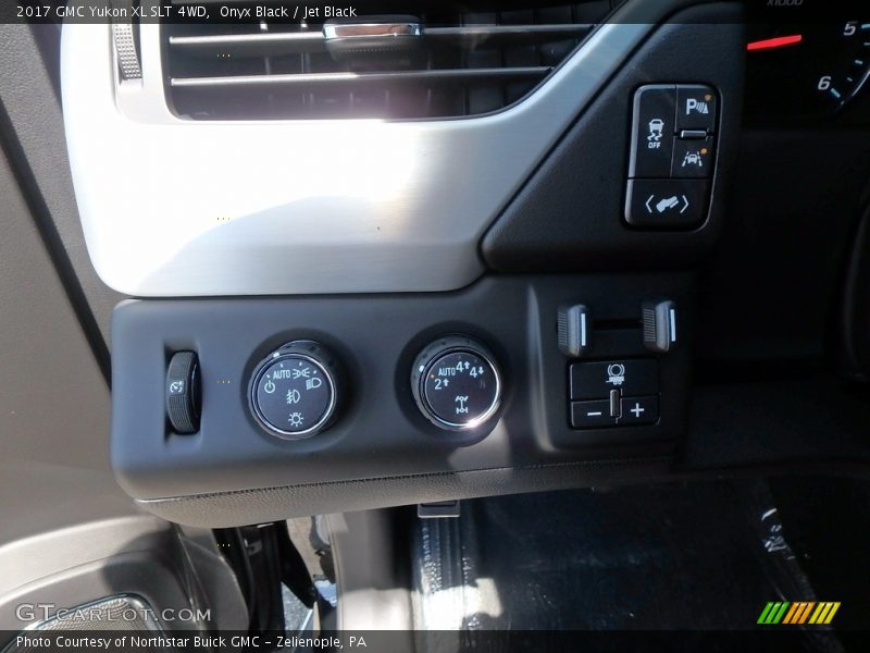 Controls of 2017 Yukon XL SLT 4WD