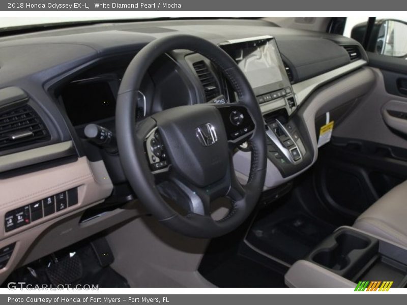 White Diamond Pearl / Mocha 2018 Honda Odyssey EX-L