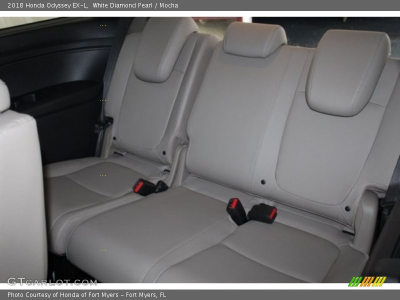 White Diamond Pearl / Mocha 2018 Honda Odyssey EX-L