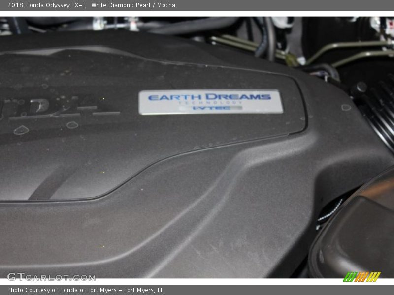 White Diamond Pearl / Mocha 2018 Honda Odyssey EX-L