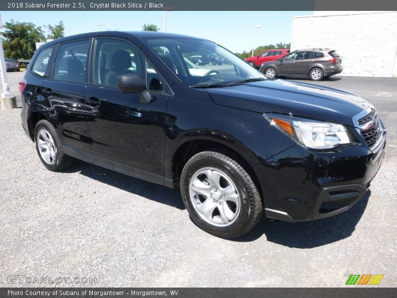 Front 3/4 View of 2018 Forester 2.5i