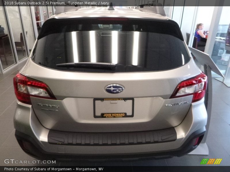 Tungsten Metallic / Ivory 2018 Subaru Outback 2.5i Premium