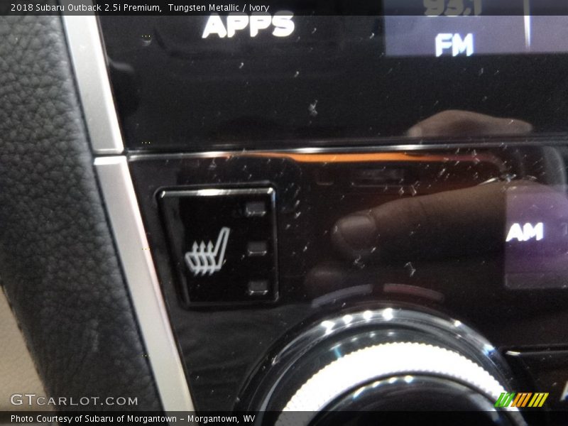 Tungsten Metallic / Ivory 2018 Subaru Outback 2.5i Premium