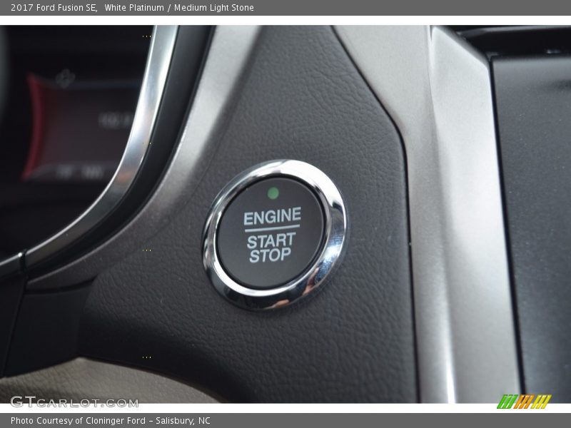 White Platinum / Medium Light Stone 2017 Ford Fusion SE