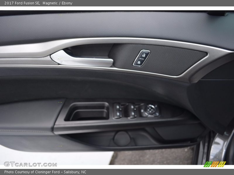 Magnetic / Ebony 2017 Ford Fusion SE