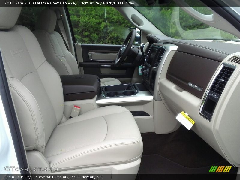 Bright White / Black/Diesel Gray 2017 Ram 3500 Laramie Crew Cab 4x4