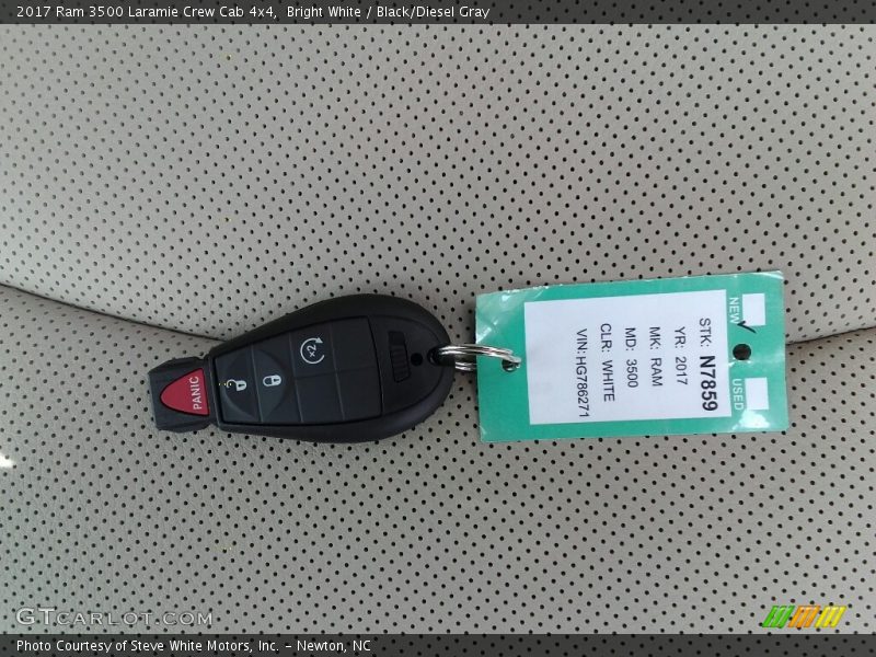 Bright White / Black/Diesel Gray 2017 Ram 3500 Laramie Crew Cab 4x4