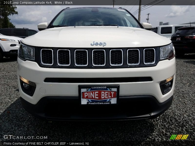 White / Black 2018 Jeep Compass Latitude 4x4
