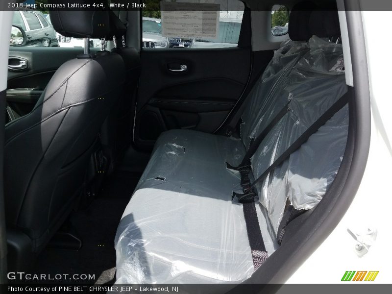 White / Black 2018 Jeep Compass Latitude 4x4