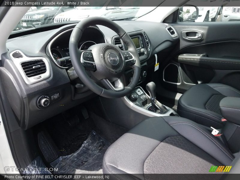 White / Black 2018 Jeep Compass Latitude 4x4