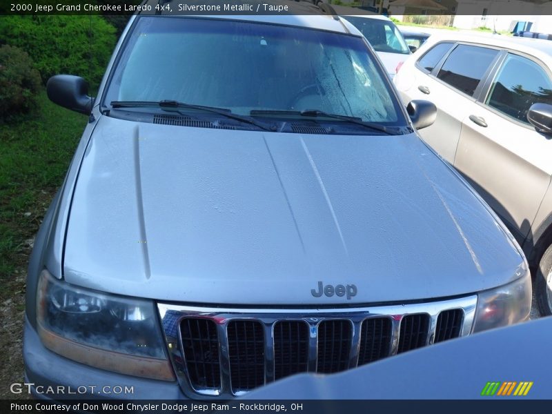 Silverstone Metallic / Taupe 2000 Jeep Grand Cherokee Laredo 4x4