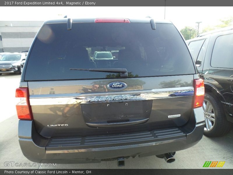 Magnetic / Ebony 2017 Ford Expedition Limited 4x4