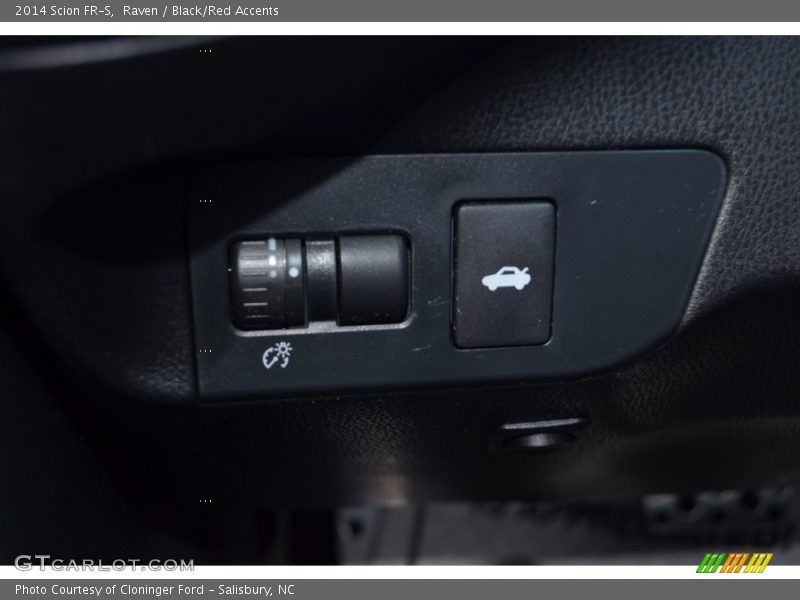Raven / Black/Red Accents 2014 Scion FR-S