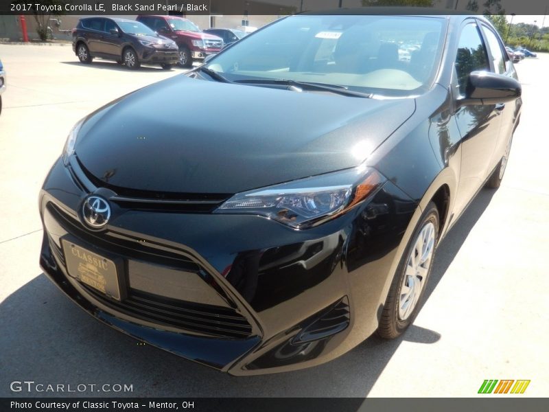 Black Sand Pearl / Black 2017 Toyota Corolla LE