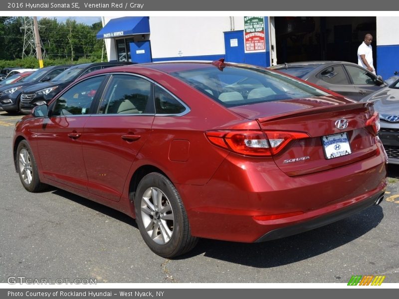 Venetian Red / Gray 2016 Hyundai Sonata SE