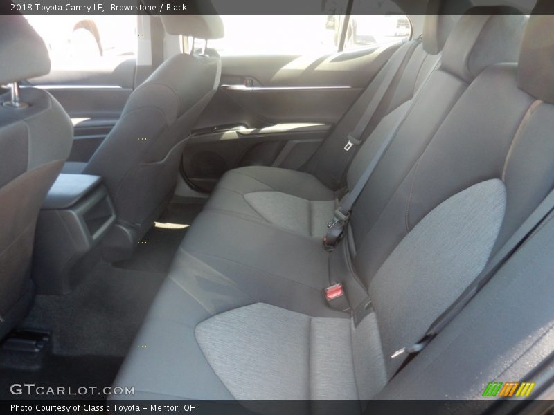 Brownstone / Black 2018 Toyota Camry LE