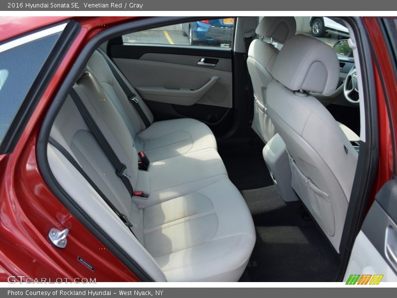 Venetian Red / Gray 2016 Hyundai Sonata SE
