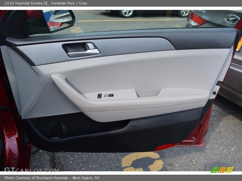 Venetian Red / Gray 2016 Hyundai Sonata SE