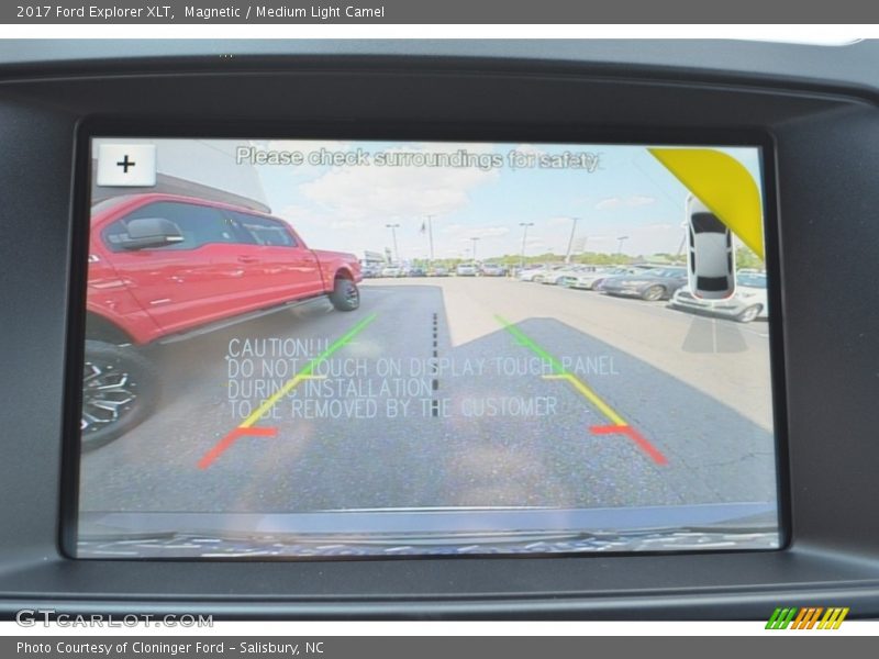 Magnetic / Medium Light Camel 2017 Ford Explorer XLT