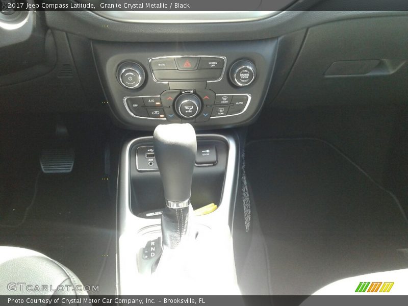 Granite Crystal Metallic / Black 2017 Jeep Compass Latitude