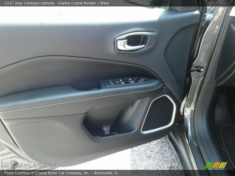 Granite Crystal Metallic / Black 2017 Jeep Compass Latitude