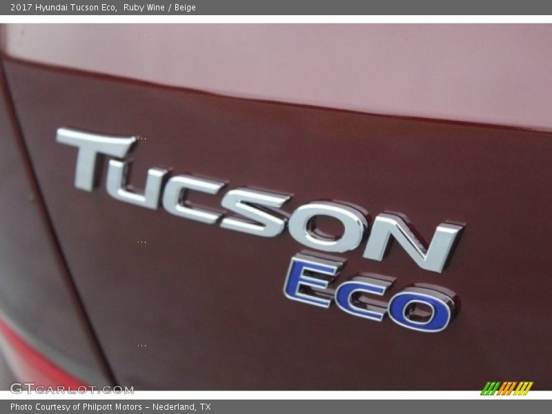 Ruby Wine / Beige 2017 Hyundai Tucson Eco