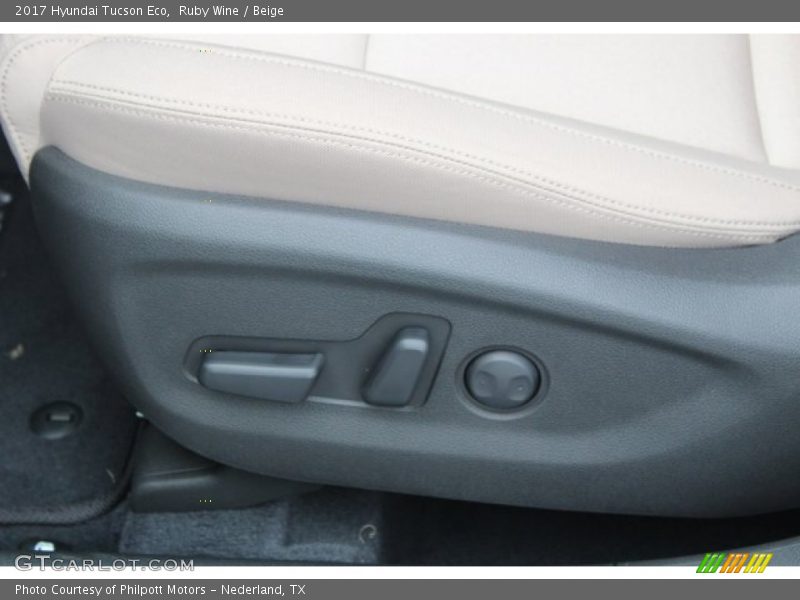 Ruby Wine / Beige 2017 Hyundai Tucson Eco